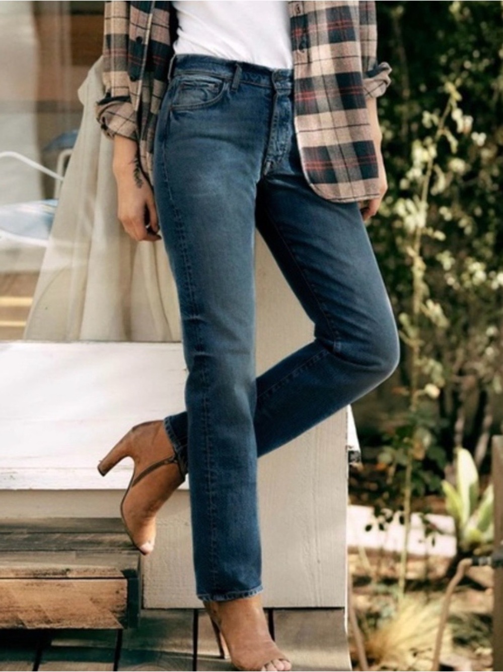 Imogene + Willie James Straight Jean Mid Rise Denim Size 28